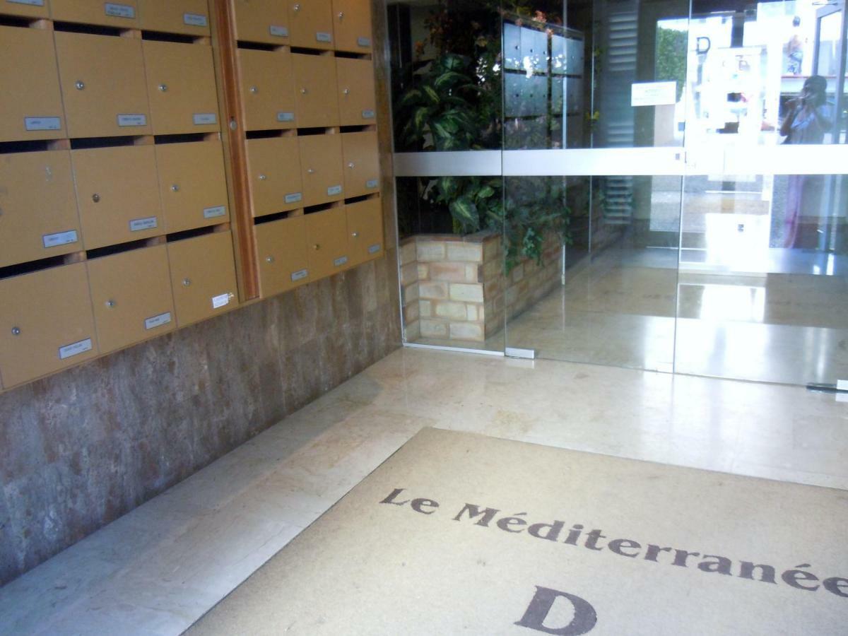 Residence Le Mediterranee Menton Bagian luar foto